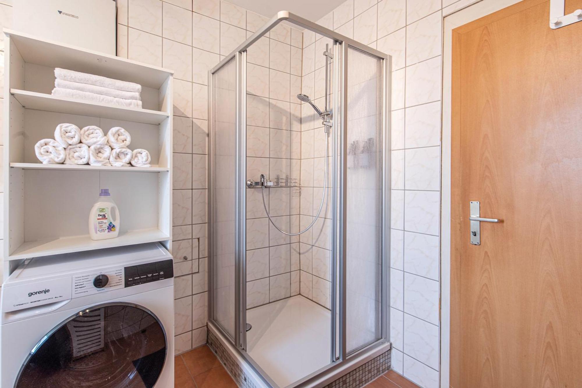 Grosszuegiges Apartment - Zentral - Kueche - Familienfreundlich Эрфурт Экстерьер фото