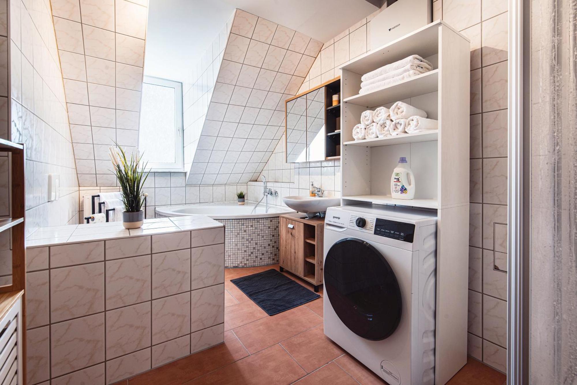 Grosszuegiges Apartment - Zentral - Kueche - Familienfreundlich Эрфурт Экстерьер фото