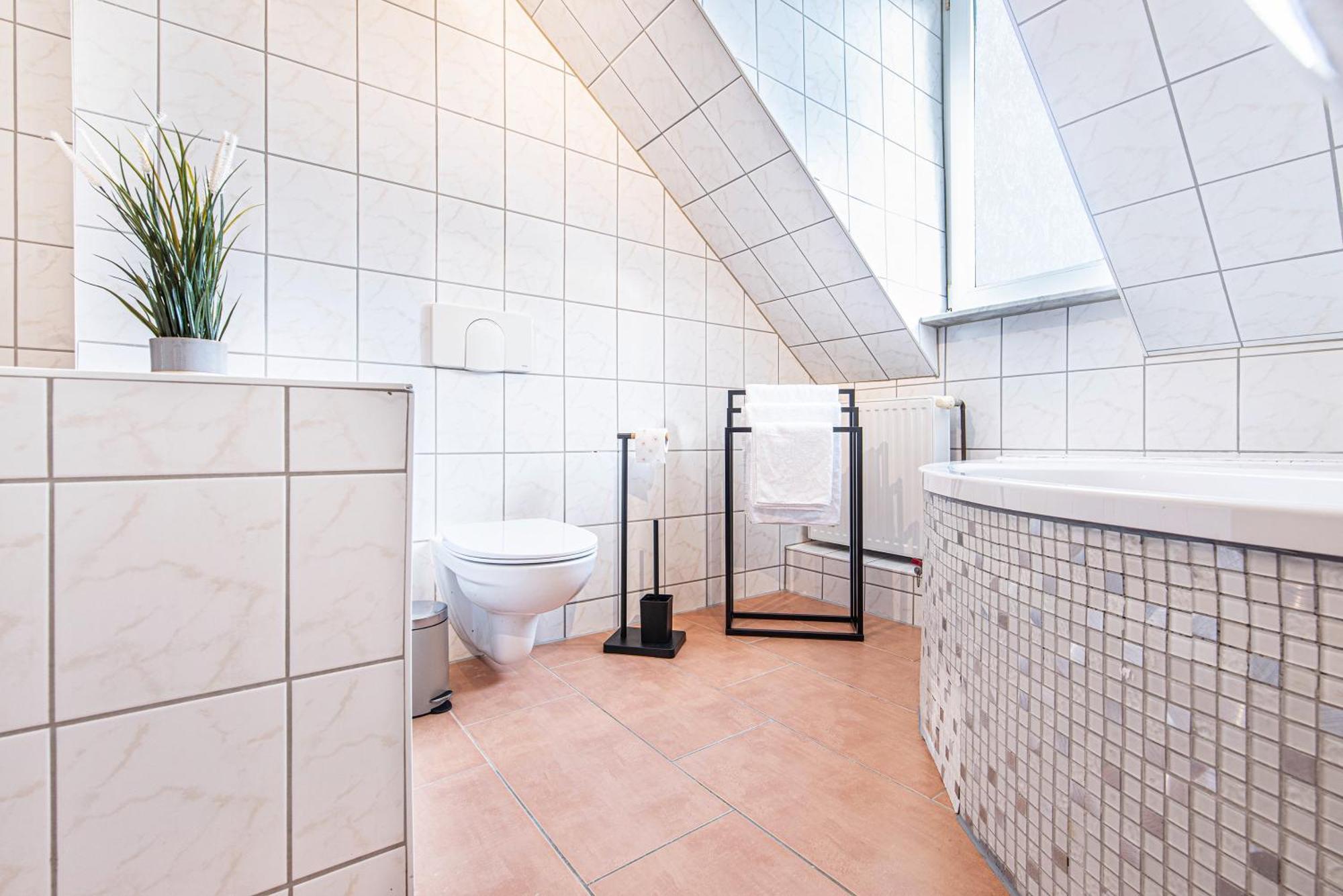 Grosszuegiges Apartment - Zentral - Kueche - Familienfreundlich Эрфурт Экстерьер фото